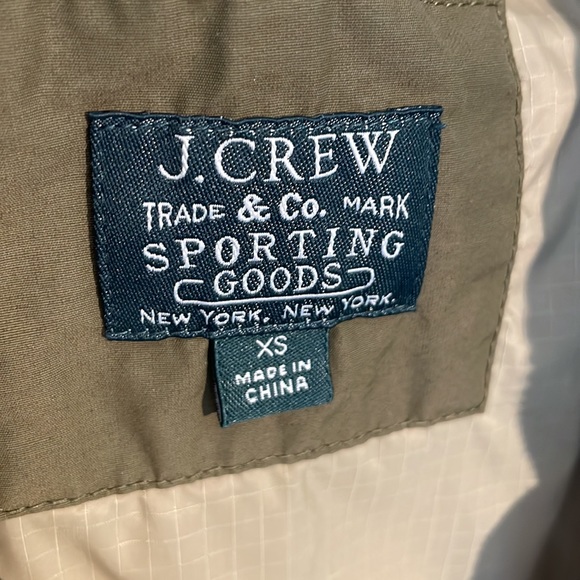 J Crew down filled olive green coat. Size XS - Picture 3 of 12